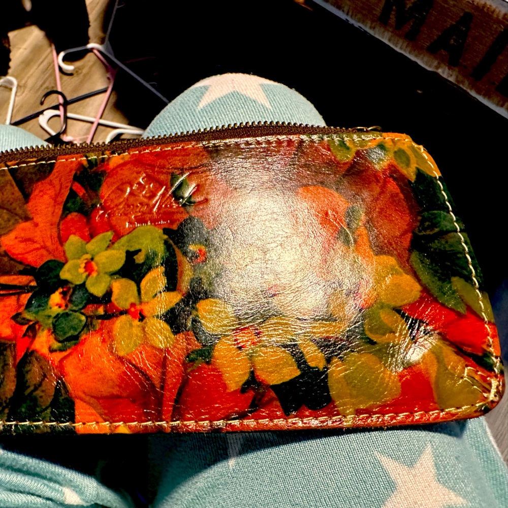 Patricia Nash wristlet